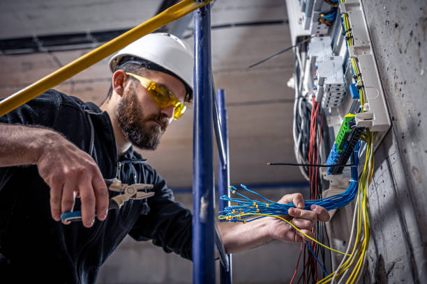 Best Circuit Breaker Repair  in Warson Woods, MO